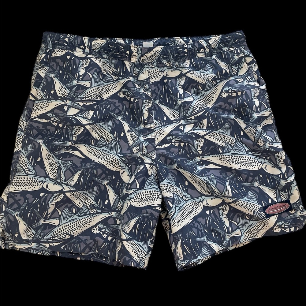 Vineyard Vines men’s navy blue fish swim shorts swim trunks bathing suit M